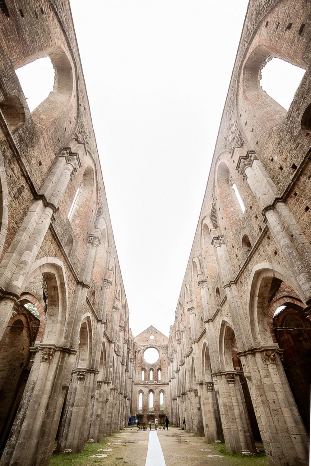 Matrimonio a San Galgano